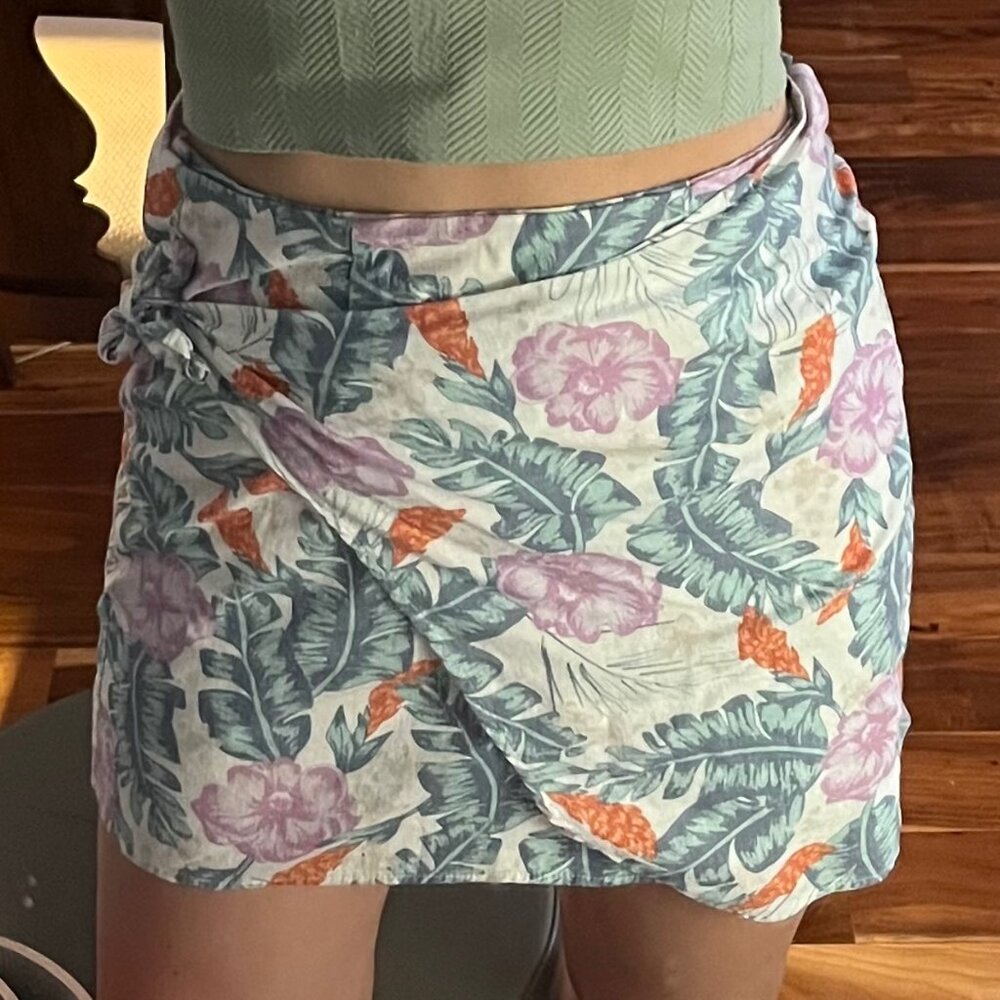 Marine Layer Tropical Adjustable Tie Wrap Skirt